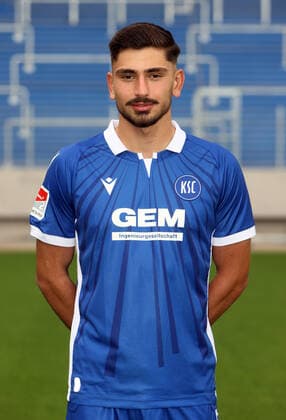 Karlsruher SC Portraittermin Saison 2021 2022 Malik Batmaz, Karlsruher SC, 2. Bundesliga, Porträttermin 2021 2022.