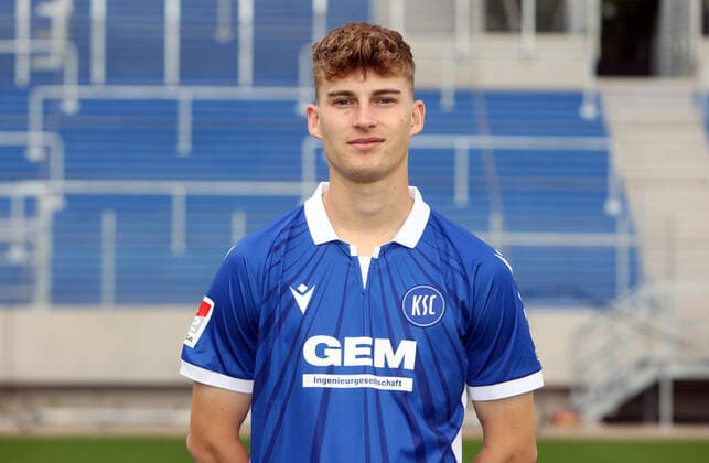 Karlsruher SC Portraittermin Saison 2021 2022 Dominik Kother, Karlsruher SC, 2. Bundesliga, Porträttermin 2021 2022.