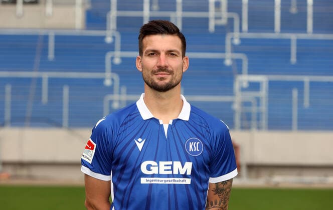 Karlsruher SC Portraittermin Saison 2021 2022 Jerome Gondorf, Karlsruher SC, 2. Bundesliga, Porträttermin 2021 2022.