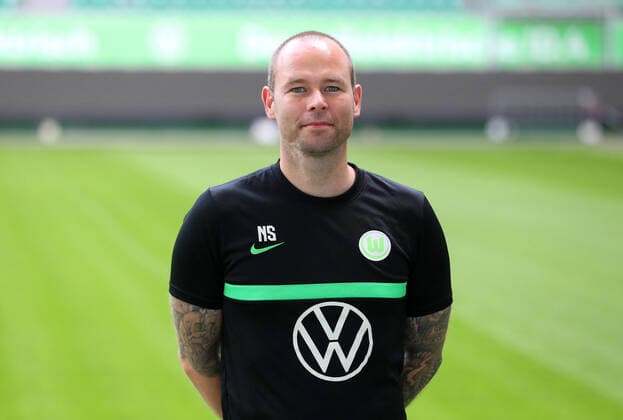 VfL Fototermin Wolfsburg, 13.07.2021, FUßBALL - VfL Wolfsburg, Bundesliga, Fototermin, Saison 2021 2022. Zeugwart Nils Scholz (VfL Wolfsburg) Wolfsburg