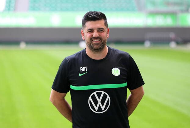 VfL Fototermin Wolfsburg, 13.07.2021, FUßBALL - VfL Wolfsburg, Bundesliga, Fototermin, Saison 2021 2022. Zeugwart Ari Mohammad (VfL Wolfsburg) Wolfsburg