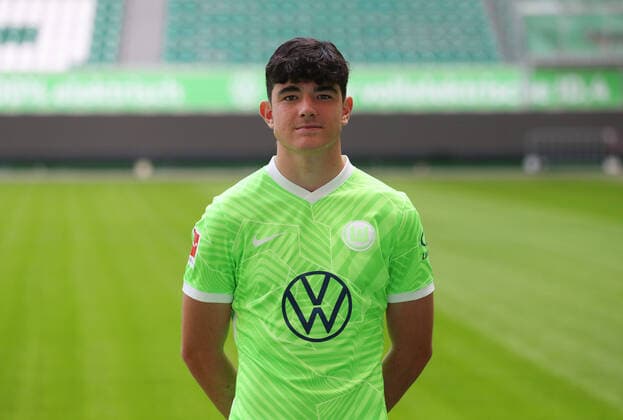 VfL Fototermin Wolfsburg, 13.07.2021, FUßBALL - VfL Wolfsburg, Bundesliga, Fototermin, Saison 2021 2022. Anselmo Garcia MacNulty (VfL Wolfsburg) Wolfsburg