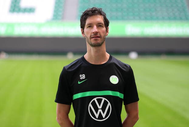 VfL Fototermin Wolfsburg, 13.07.2021, FUßBALL - VfL Wolfsburg, Bundesliga, Fototermin, Saison 2021 2022. Mannschaftsarzt Dr. Stephan Bornhardt (VfL Wolfsburg) Wolfsburg