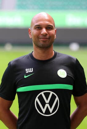 VfL Fototermin Wolfsburg, 13.07.2021, FUßBALL - VfL Wolfsburg, Bundesliga, Fototermin, Saison 2021 2022. Physiotherapeut und Osteopath Sascha Weiß (VfL Wolfsburg) Wolfsburg