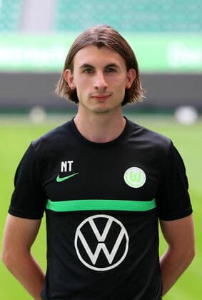 VfL Fototermin Wolfsburg, 13.07.2021, FUßBALL - VfL Wolfsburg, Bundesliga, Fototermin, Saison 2021 2022. Wissen. Noah Tegatz (VfL Wolfsburg) Wolfsburg
