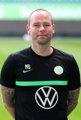 VfL Fototermin Wolfsburg, 13.07.2021, FUßBALL - VfL Wolfsburg, Bundesliga, Fototermin, Saison 2021 2022. Zeugwart Nils Scholz (VfL Wolfsburg) Wolfsburg