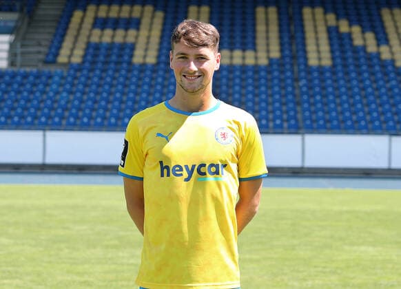 Yari Otto ; Eintracht Braunschweig; 3.Liga, Portraettermin 2021 2022