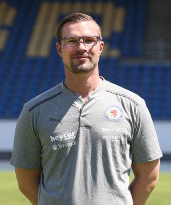 Mannschaftsarzt Florian Brand; Eintracht Braunschweig; 3.Liga, Portraettermin 2021 2022