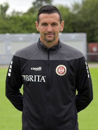 15.07.2021, xjhx, Fussball 3.Liga, SV Wehen Wiesbaden Porträt - Porträttermin 2021 2022 emspor, v.l. Torwarttrainer Marjan Petkovic (SV Wehen Wiesbaden) (DFL DFB REGULATIONS PROHIBIT ANY USE OF PHOTOGRAPHS as IMAGE SEQUENCES and or QUASI-VIDEO) Wehen