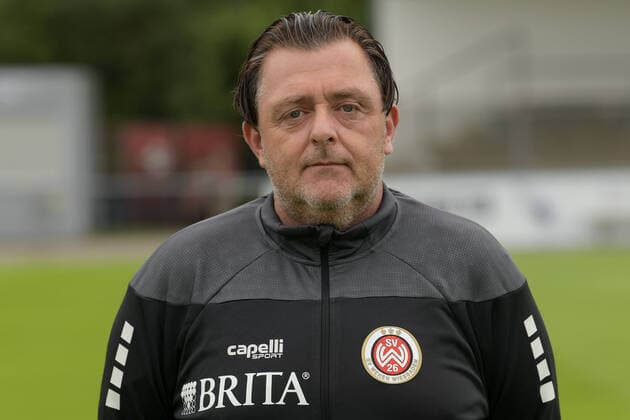 15.07.2021, xjhx, Fussball 3.Liga, SV Wehen Wiesbaden Porträt - Porträttermin 2021 2022 emspor, v.l. Betreuer Torsten Conradi (DFL DFB REGULATIONS PROHIBIT ANY USE OF PHOTOGRAPHS as IMAGE SEQUENCES and or QUASI-VIDEO) Wehen