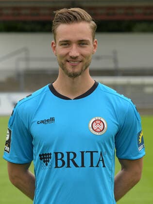 15.07.2021, xjhx, Fussball 3.Liga, SV Wehen Wiesbaden Porträt - Porträttermin 2021 2022 emspor, v.l. Tim Boss (SV Wehen Wiesbaden) (DFL DFB REGULATIONS PROHIBIT ANY USE OF PHOTOGRAPHS as IMAGE SEQUENCES and or QUASI-VIDEO) Wehen