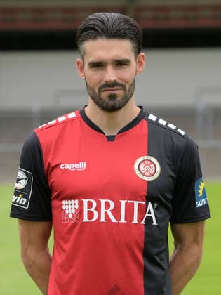 15.07.2021, xjhx, Fussball 3.Liga, SV Wehen Wiesbaden Porträt - Porträttermin 2021 2022 emspor, v.l. Sascha Mockenhaupt (DFL DFB REGULATIONS PROHIBIT ANY USE OF PHOTOGRAPHS as IMAGE SEQUENCES and or QUASI-VIDEO) Wehen