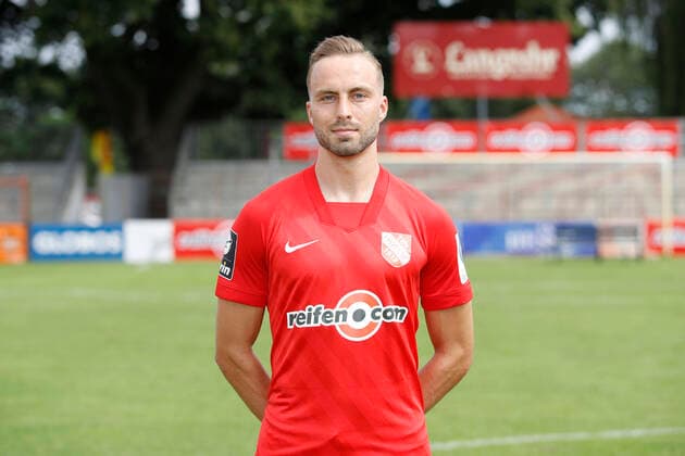 15.07.2021, Wilhelm-Langrehr-Stadion, Garbsen, 3. Liga, TSV Havelse Portraittermin, im Bild Julius Langfeld (8, Havelse) TSV Havelse Teamfotos