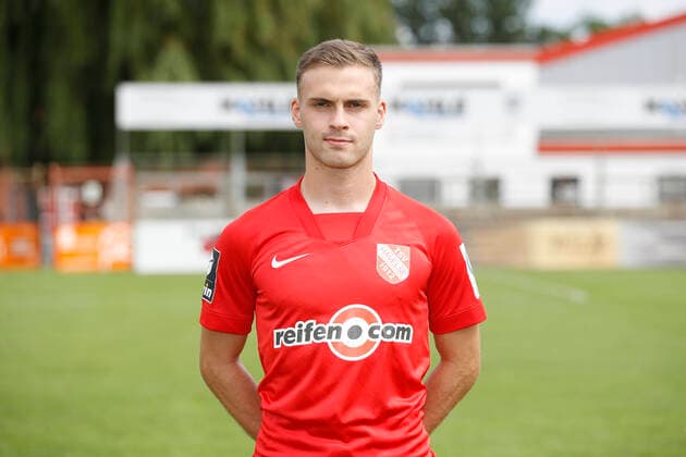 15.07.2021, Wilhelm-Langrehr-Stadion, Garbsen, 3. Liga, TSV Havelse Portraittermin, im Bild Ilir Qela (17, Havelse) TSV Havelse Teamfotos