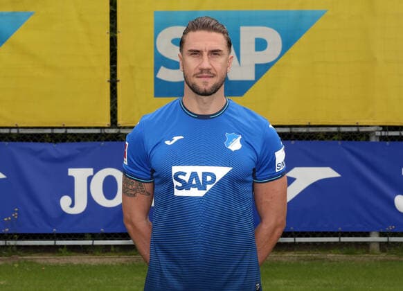 Ermin Bicakcic (Hoffenh) , TSG 1899 Hoffenheim . Porträttermin TSG 1899 Hoffenheim 2021-2022 . Zuzenhausen, GER, 15.07.2020 ,Fussball 1. Bundesliga 2021 2022 . Editorial use only !
