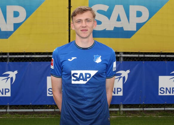 Maximilian Beier , TSG 1899 Hoffenheim . Porträttermin TSG 1899 Hoffenheim 2021-2022 . Zuzenhausen, GER, 15.07.2020 ,Fussball 1. Bundesliga 2021 2022 . Editorial use only !