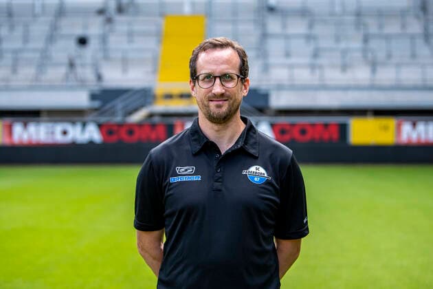 Physiotherapeut Jörg Liebeck; SC Paderborn 07; 2.BL, Porträttermin 2021 2022 Copyright: xDavidxInderliedx