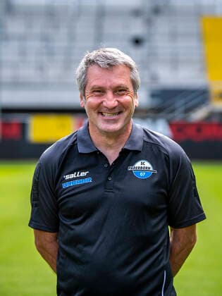 Mannschaftsarzt Dr. Matthias Porsch; SC Paderborn 07; 2.BL, Porträttermin 2021 2022 Copyright: xDavidxInderliedx