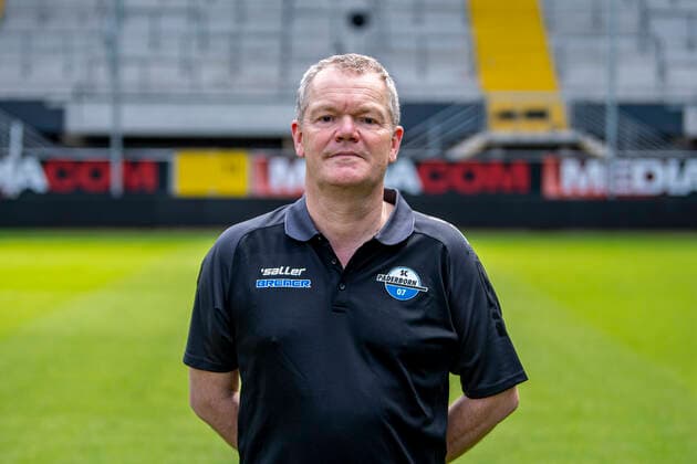 Mannschaftsarzt Dr. Karl-Friedrich Schünemann; SC Paderborn 07; 2.BL, Porträttermin 2021 2022 Copyright: xDavidxInderliedx