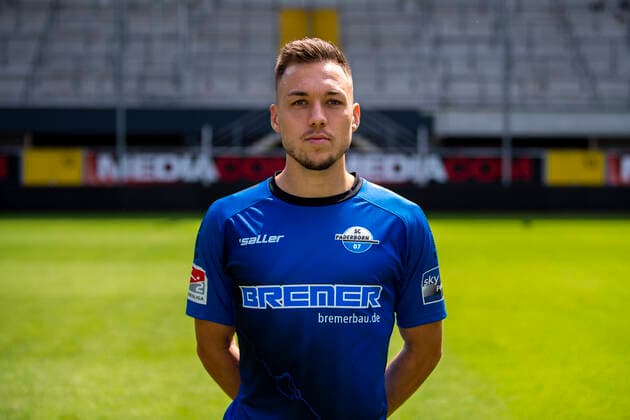 Julian Justvan; SC Paderborn 07; 2.BL, Porträttermin 2021 2022 Copyright: xDavidxInderliedx