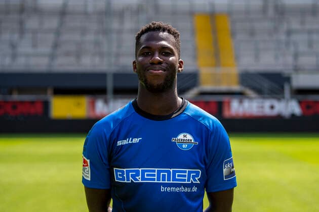 Johannes Dörfler; SC Paderborn 07; 2.BL, Porträttermin 2021 2022 Copyright: xDavidxInderliedx