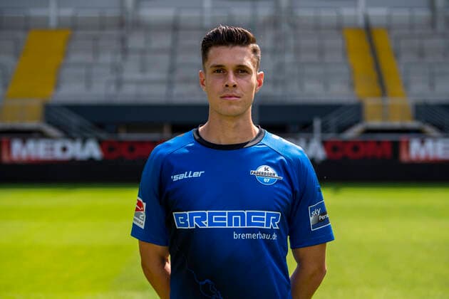 John Iredale; SC Paderborn 07; 2.BL, Porträttermin 2021 2022 Copyright: xDavidxInderliedx
