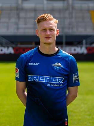 Pascal Steinwender; SC Paderborn 07; 2.BL, Porträttermin 2021 2022 Copyright: xDavidxInderliedx