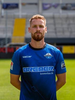 Jannis Heuer; SC Paderborn 07; 2.BL, Porträttermin 2021 2022 Copyright: xDavidxInderliedx