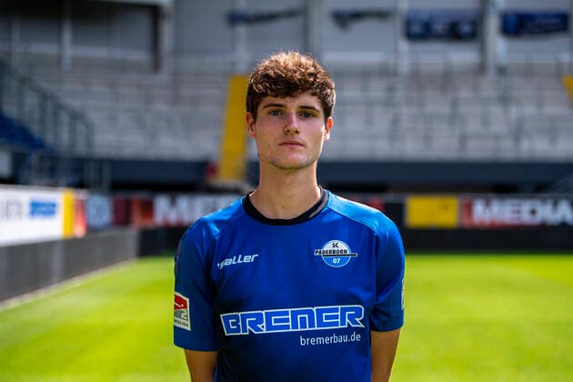 Justus Henke; SC Paderborn 07; 2.BL, Porträttermin 2021 2022 Copyright: xDavidxInderliedx