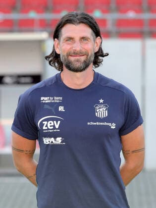Teampraesentation Zwickau 15.07.2021 Co-Trainer Robin Lenk; FSV Zwickau, 3.Liga, Porträttermin 2021 2022 , Zwickau, 15.07.2021, Stadion Zwickau, Fussball ,