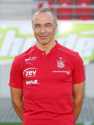 Teampraesentation Zwickau 15.07.2021 Mannschaftsarzt Dr. Uwe Flötgen Floetgen; FSV Zwickau, 3.Liga, Porträttermin 2021 2022 , Zwickau, 15.07.2021, Stadion Zwickau, Fussball ,
