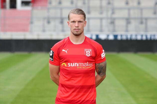 Teampraesentation Halle 15.07.2021 Janek Sternberg (22, Halle); Hallescher FC, 3.Liga, Porträttermin 2021 2022 , Halle, 15.07.2021, Leuna Chemie Stadion, Fussball ,