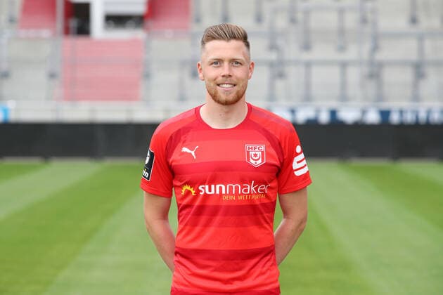 Teampraesentation Halle 15.07.2021 Fabian Menig (21, Halle); Hallescher FC, 3.Liga, Porträttermin 2021 2022 , Halle, 15.07.2021, Leuna Chemie Stadion, Fussball ,