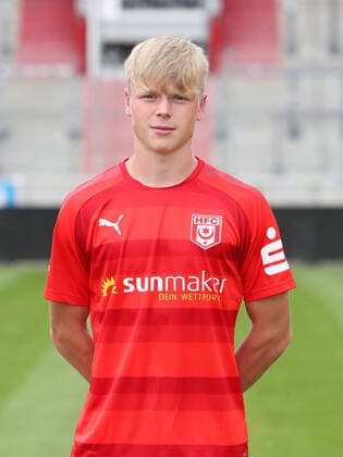 Teampraesentation Halle 15.07.2021 Lukas Griebsch (17, Halle); Hallescher FC, 3.Liga, Porträttermin 2021 2022 , Halle, 15.07.2021, Leuna Chemie Stadion, Fussball ,