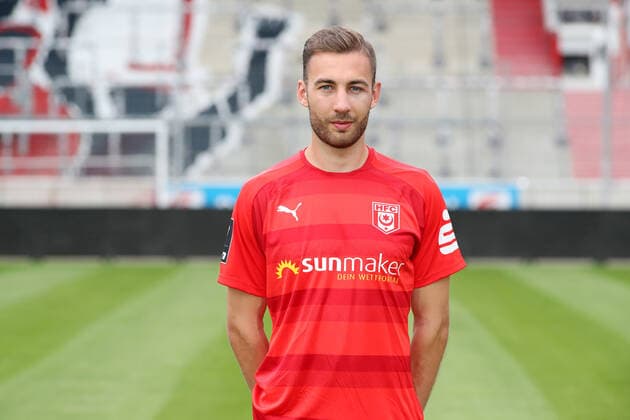 Teampraesentation Halle 15.07.2021 Michael Eberwein (10, Halle); Hallescher FC, 3.Liga, Porträttermin 2021 2022 , Halle, 15.07.2021, Leuna Chemie Stadion, Fussball ,