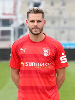 Teampraesentation Halle 15.07.2021 Justin Eilers (9, Halle); Hallescher FC, 3.Liga, Porträttermin 2021 2022 , Halle, 15.07.2021, Leuna Chemie Stadion, Fussball ,