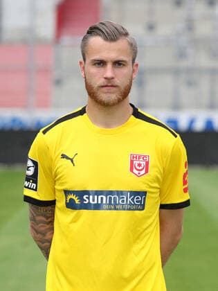 Teampraesentation Halle 15.07.2021 Torhüter Sven Müller Mueller (1, Halle); Hallescher FC, 3.Liga, Porträttermin 2021 2022 , Halle, 15.07.2021, Leuna Chemie Stadion, Fussball ,