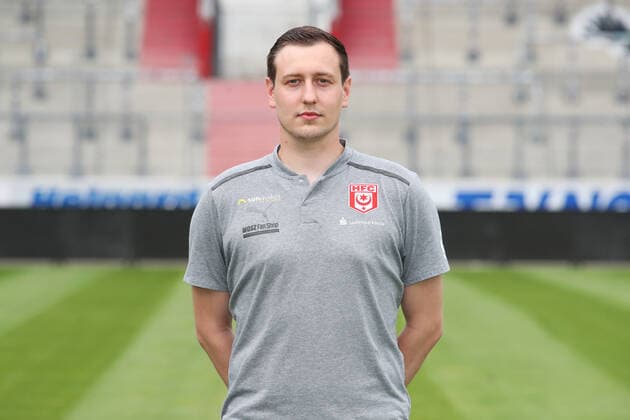 Teampraesentation Halle 15.07.2021 Physiotherapeut Florian Thiele; Hallescher FC, 3.Liga, Porträttermin 2021 2022 , Halle, 15.07.2021, Leuna Chemie Stadion, Fussball ,