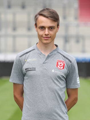 Teampraesentation Halle 15.07.2021 Videoanalyst Max Bergmann; Hallescher FC, 3.Liga, Porträttermin 2021 2022 , Halle, 15.07.2021, Leuna Chemie Stadion, Fussball ,