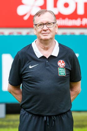 Dr. Harald Dinges (Mannschaftsarzt), Portrait Termin, 1.FC Kaiserslautern, Fussball, 3. Bundesliga, 15.07.2021 Portrait Termin, 1.FC Kaiserslautern, Fussball, 3. Bundesliga, 15.07.2021 Kaiserslautern Copyright: xEibner-Pressefoto AlexanderxNeisx