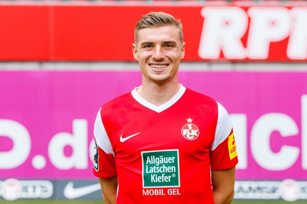 Elias Huth (1.FC Kaiserslautern), Portrait Termin, 1.FC Kaiserslautern, Fussball, 3. Bundesliga, 15.07.2021 Portrait Termin, 1.FC Kaiserslautern, Fussball, 3. Bundesliga, 15.07.2021 Kaiserslautern Copyright: xEibner-Pressefoto AlexanderxNeisx
