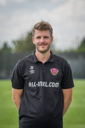 Physiotherapeut Julian Binder; SG Dynamo Dresden; 2.BL, Porträttermin 2021 2022