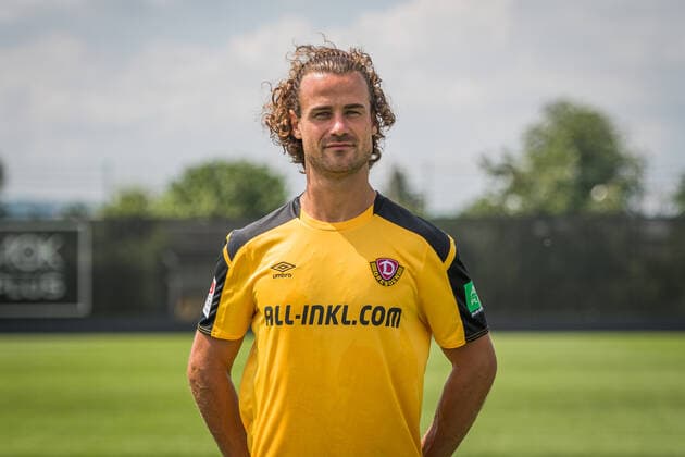 Yannick Stark; SG Dynamo Dresden; 2.BL, Porträttermin 2021 2022