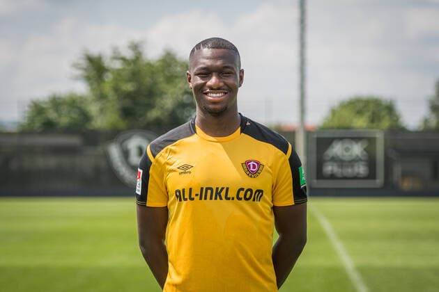 Agyemang Diawusie; SG Dynamo Dresden; 2.BL, Porträttermin 2021 2022