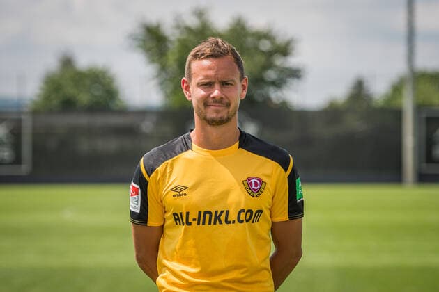 Chris Löwe (Loewe); SG Dynamo Dresden; 2.BL, Porträttermin 2021 2022