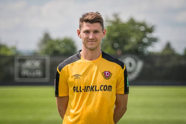 Robin Becker; SG Dynamo Dresden; 2.BL, Porträttermin 2021 2022