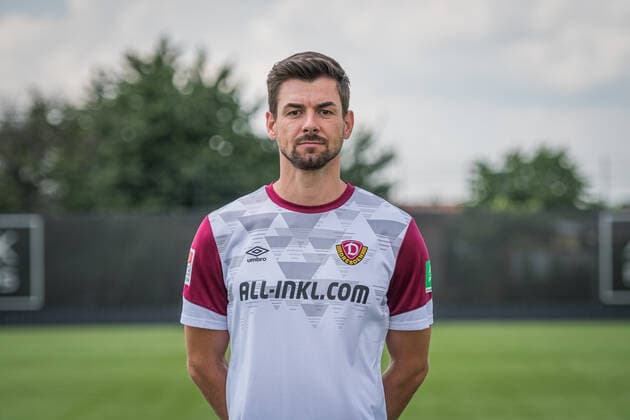 Torwart Patrick Wiegers; SG Dynamo Dresden; 2.BL, Porträttermin 2021 2022