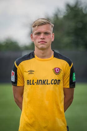 Jonas Kühn (Kuehn); SG Dynamo Dresden; 2.BL, Porträttermin 2021 2022
