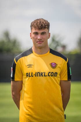 Simon Gollnack; SG Dynamo Dresden; 2.BL, Porträttermin 2021 2022