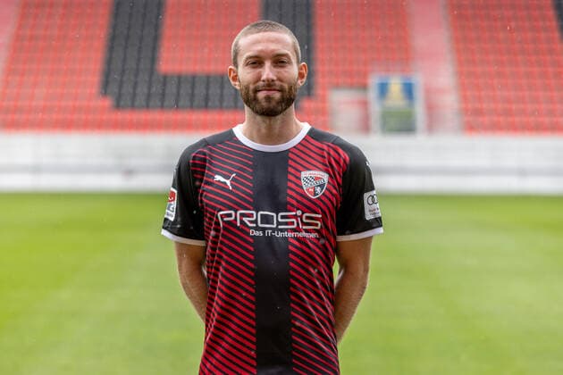 Rico Preißinger (6, FCI) ; FC Ingolstadt 04; 2.BL, Porträttermin 2021 2022 2. Bundesliga - FC Ingolstadt 04 Saison 2021 2022